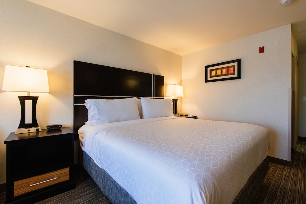 holiday inn express bothell by ihg