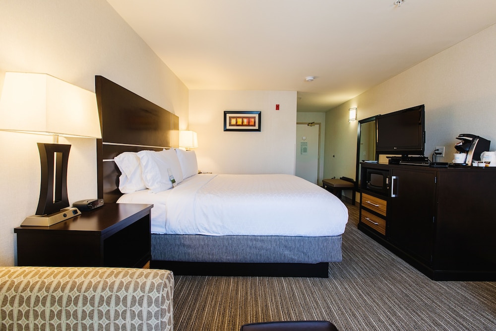 holiday inn express bothell by ihg