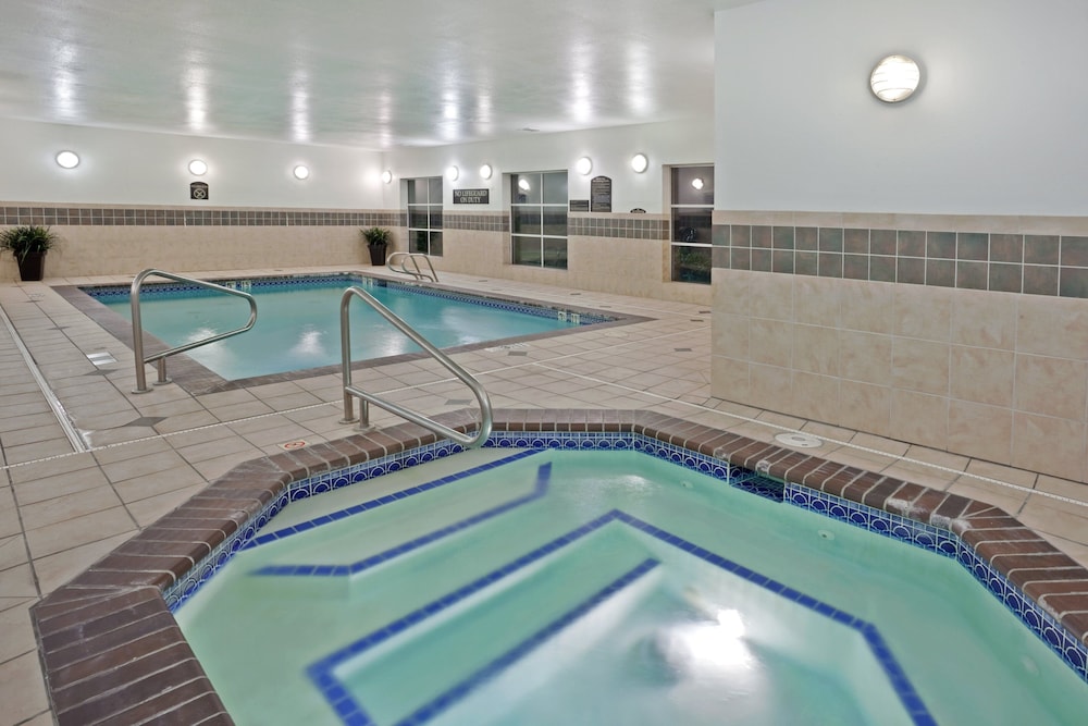 holiday inn express bothell by ihg