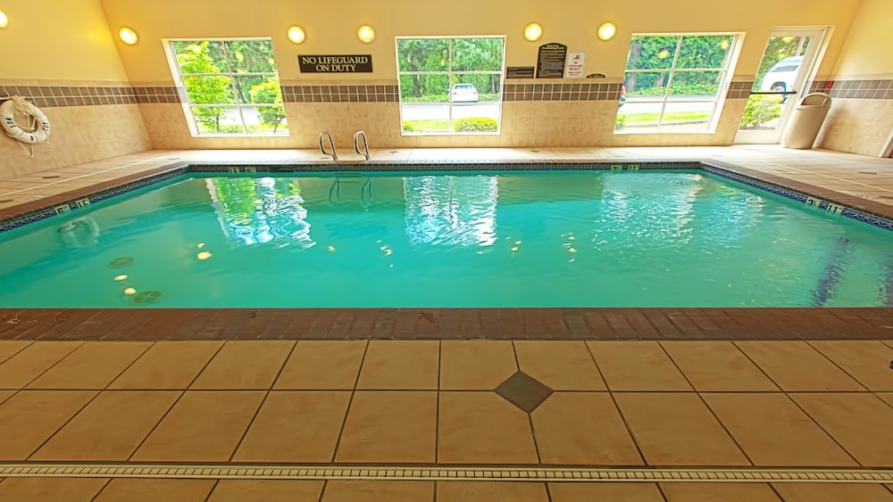 holiday inn express bothell by ihg