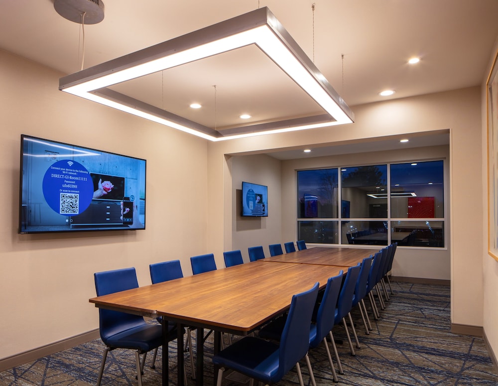 holiday inn express bothell by ihg