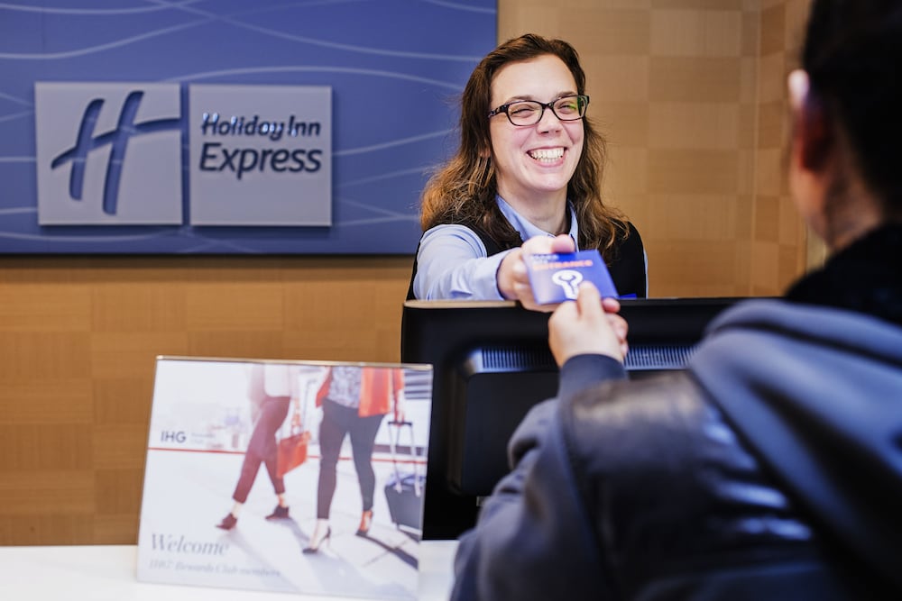 holiday inn express bothell by ihg