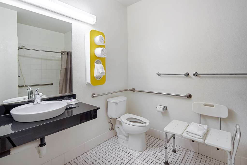 motel 6 anchorage ak midtown