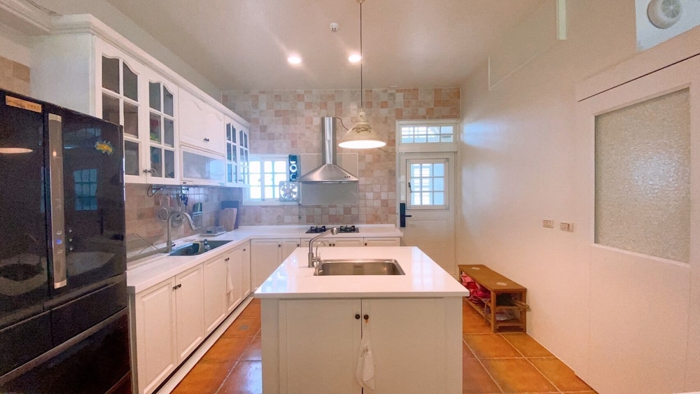 isaalice slip and slide bandb