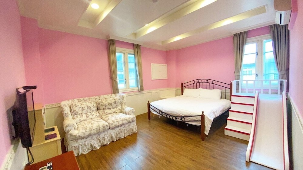 isaalice slip and slide bandb