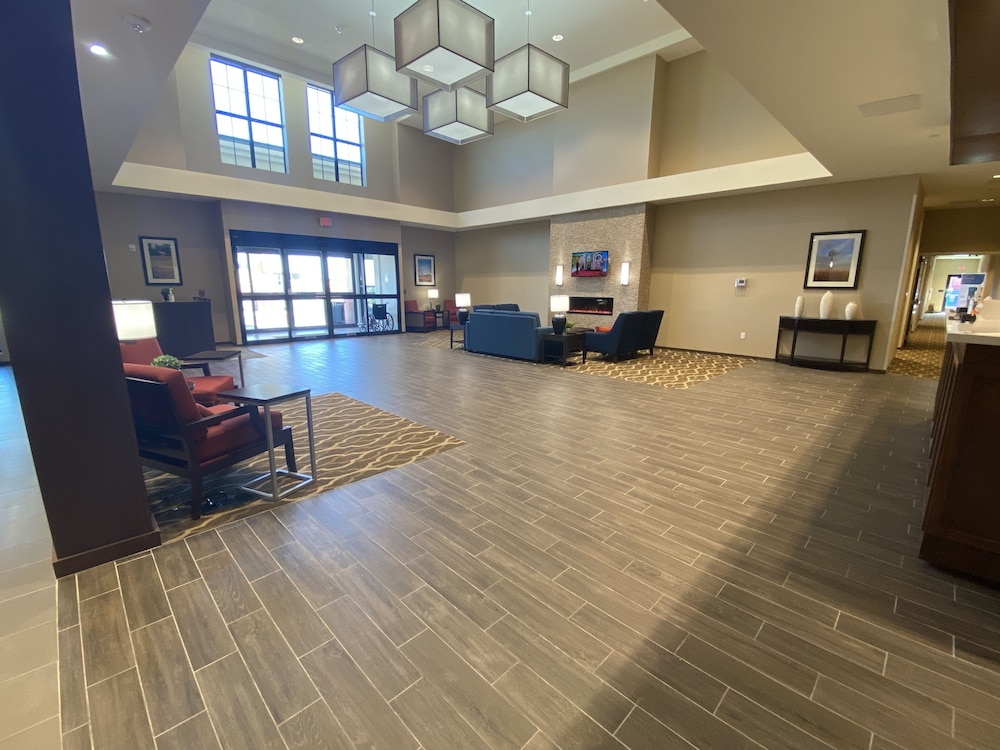 comfort suites midland west