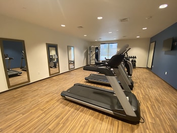 comfort suites midland west