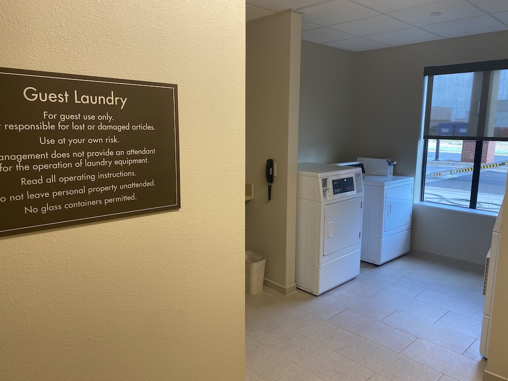 comfort suites midland west