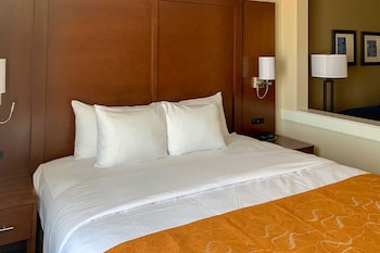 comfort suites midland west