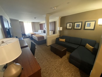 comfort suites midland west