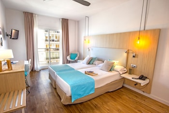 hotel monterrey roses by pierre and vacances