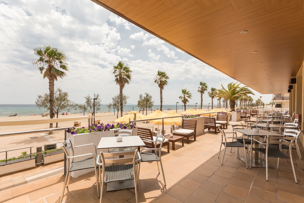 hotel monterrey roses by pierre and vacances