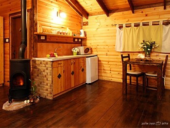 Tzlil Hateva,Alma>>Acre,0 star