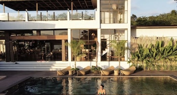 ahana resort el nido