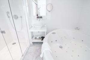 bliss boutique hotel
