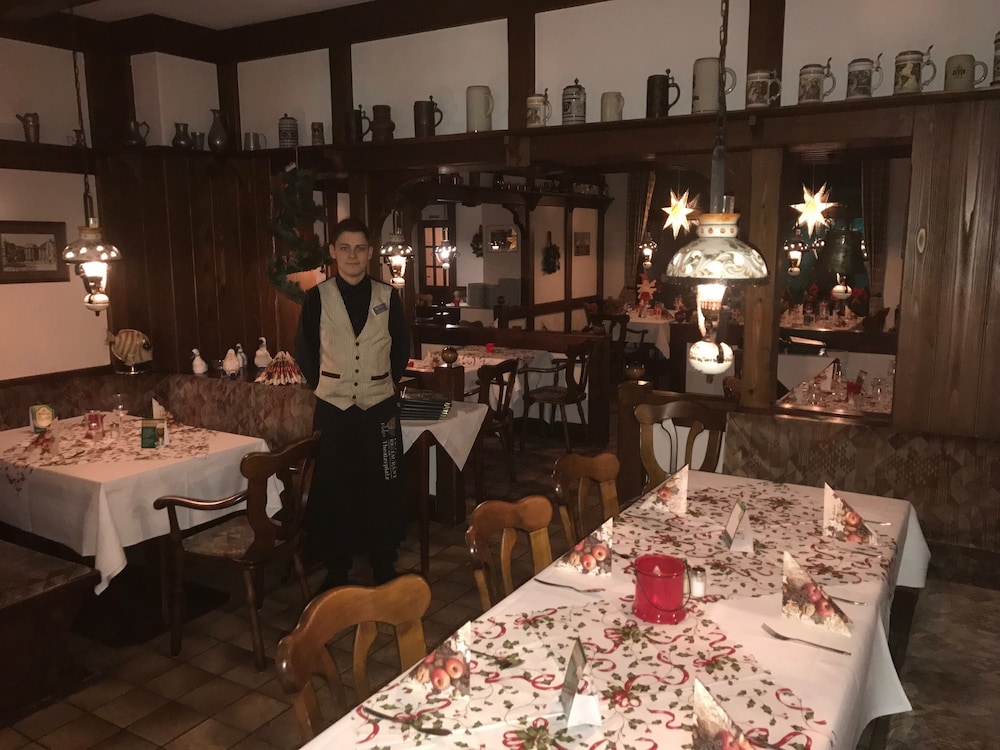 hotel am theaterplatz