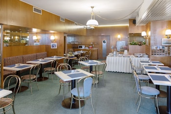 Plaza,San Martino Siccomario>>Pavia,4 star