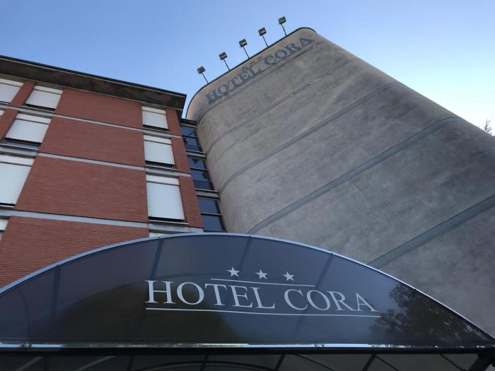 hotel cora