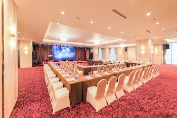 grand vista hanoi