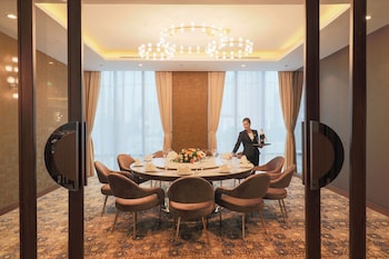 grand vista hanoi