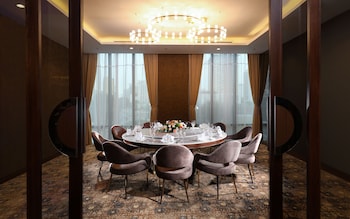 grand vista hanoi