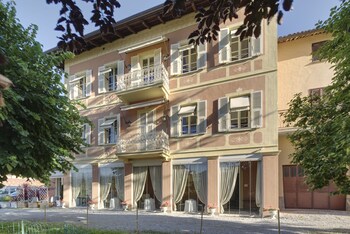 Duchessa Margherita Chateaux & Hotels,Cuneo>>Alba,4 star