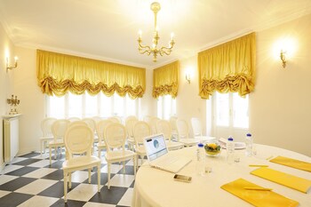 Duchessa Margherita Chateaux & Hotels,Cuneo>>Alba,4 star