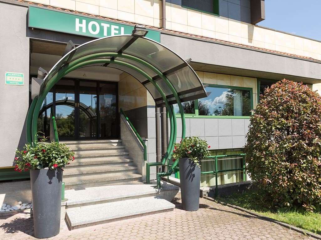 Smart Hotel King , By R Collection Hotels,Limbiate>>Cusano Milanino,4 star
