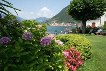 hotel rivalago
