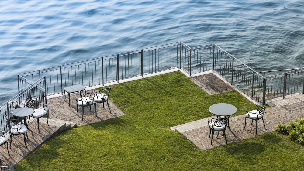 hotel rivalago