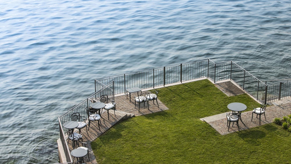 hotel rivalago