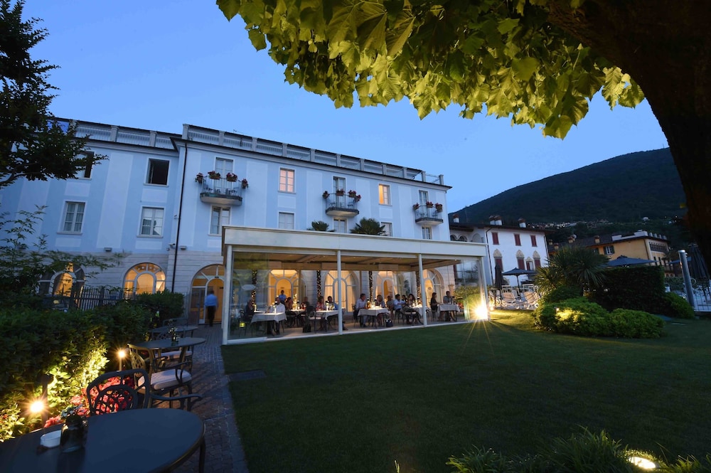 hotel rivalago