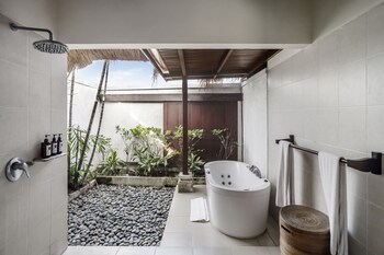 villa opaline by alfred in bali