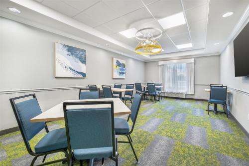 spark by hilton shepherdsville louisville south
