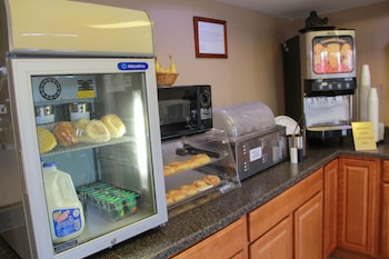 relax inn and suites