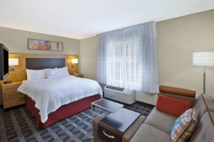 towneplace suites by marriott brookfield