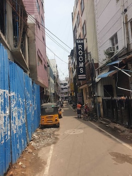 sam galaxy guest house