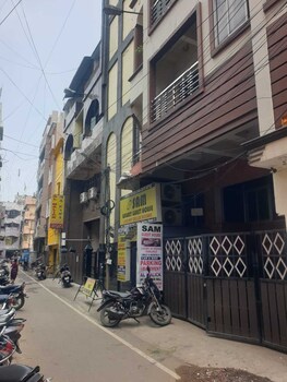 sam galaxy guest house