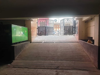 sam galaxy guest house