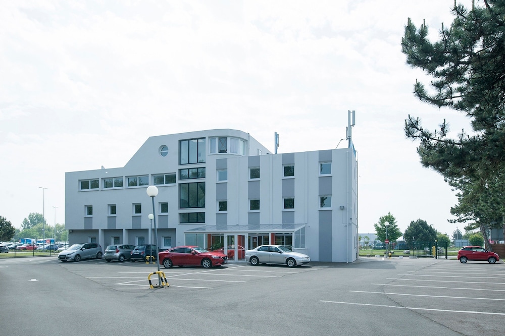 Interhotel Neptune Berck Sur Mer,Berck-Sur-Mer>>Berck Sur Mer,2 star