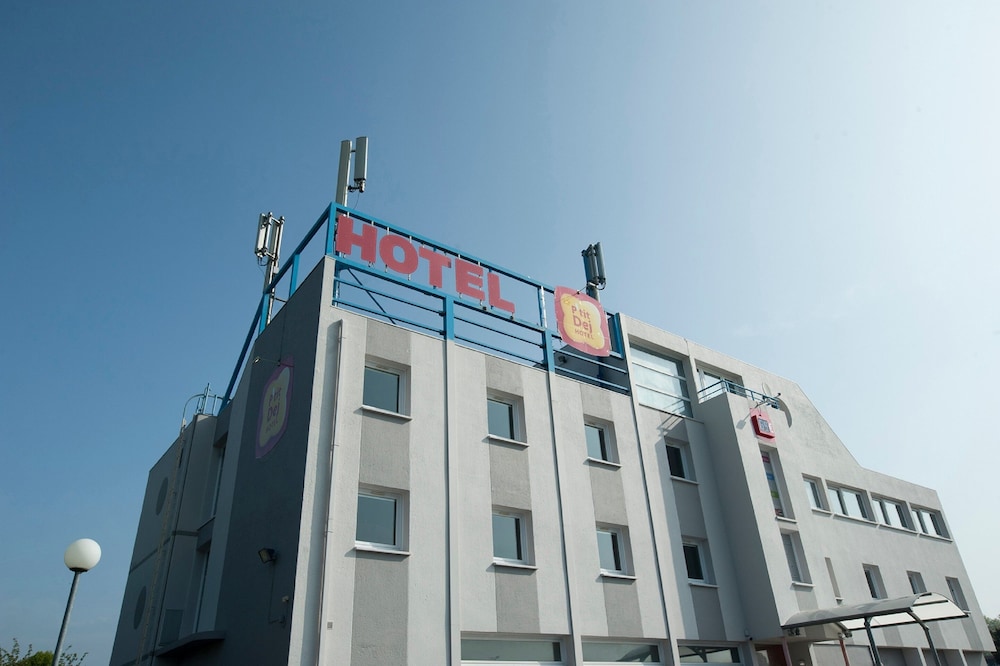 Interhotel Neptune Berck Sur Mer,Berck-Sur-Mer>>Berck Sur Mer,2 star