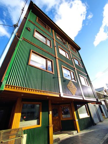 yaghan hostel