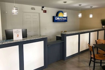 Days Inn By Wyndham Cape Carteret Near Emerald Isle,Croatan National Forest>>Cape Carteret,2 star