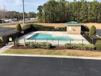 Days Inn By Wyndham Cape Carteret Near Emerald Isle,Croatan National Forest>>Cape Carteret,2 star