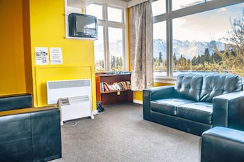 lakeside backpackers