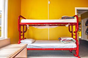 lakeside backpackers