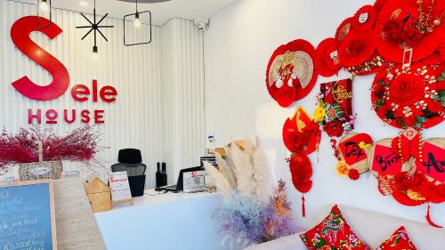 sele house