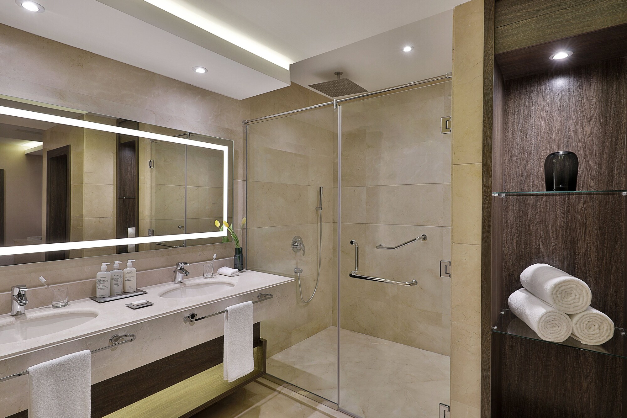 voco al khobar an ihg hotel