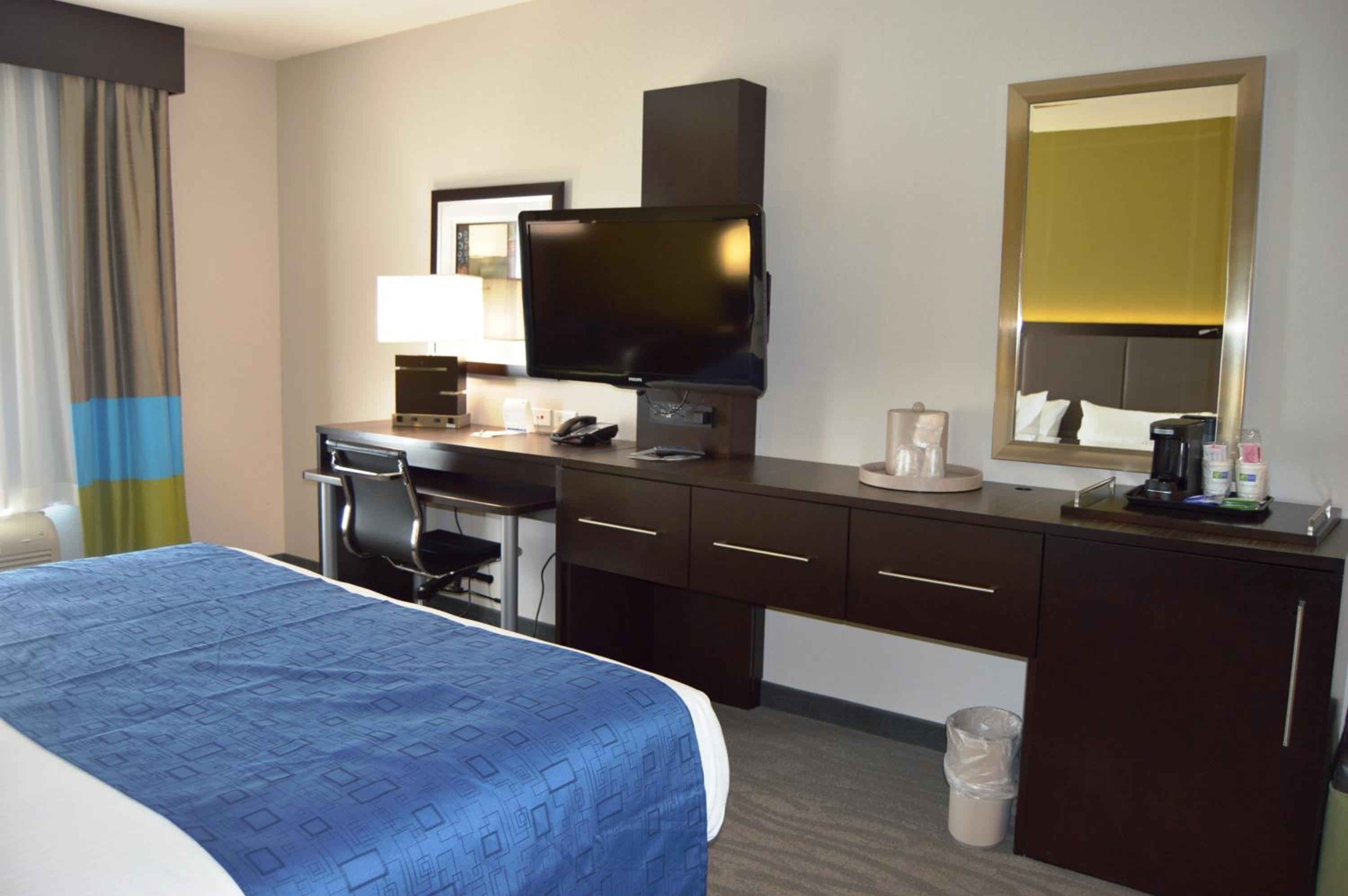 holiday inn express hotel and suites el reno by ihg