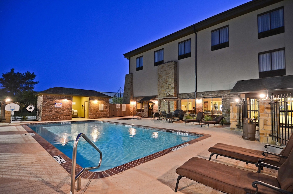 best western plus emory at lake fork inn and suites